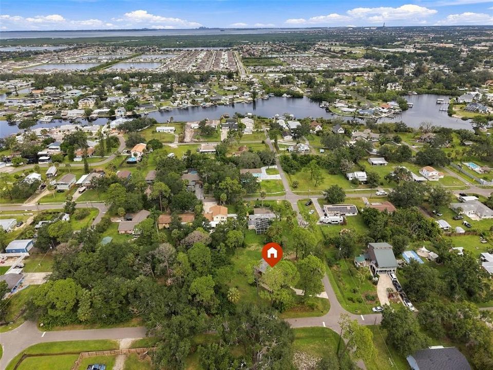 En Venta: $299,800 (3 camas, 2 baños, 1638 Pies cuadrados)