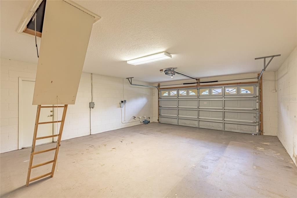 На продажу: $414,900 (3 спален, 2 ванн, 1834 Квадратных фут)