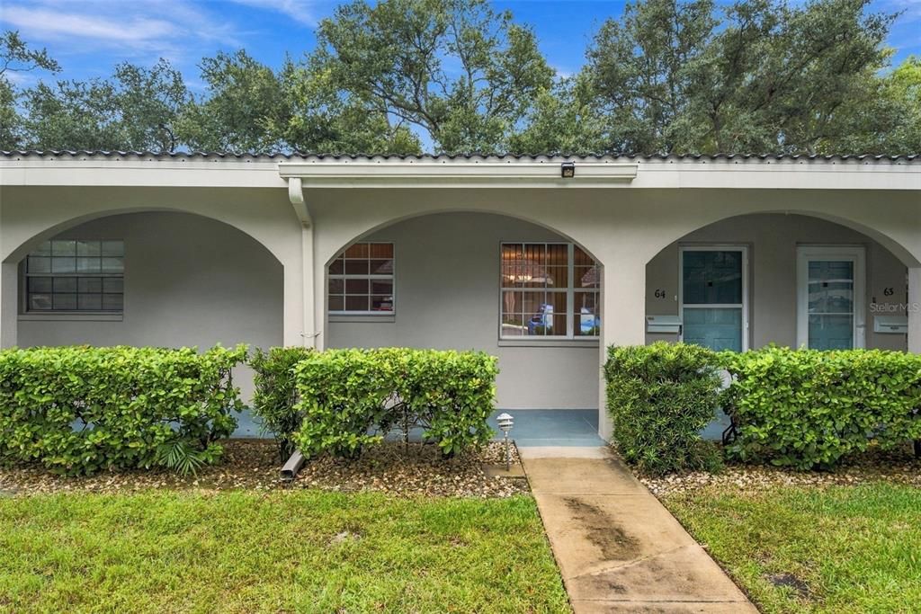 For Sale: $129,900 (2 beds, 1 baths, 1180 Square Feet)