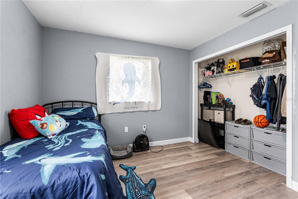For Sale: $240,000 (3 beds, 2 baths, 1257 Square Feet)