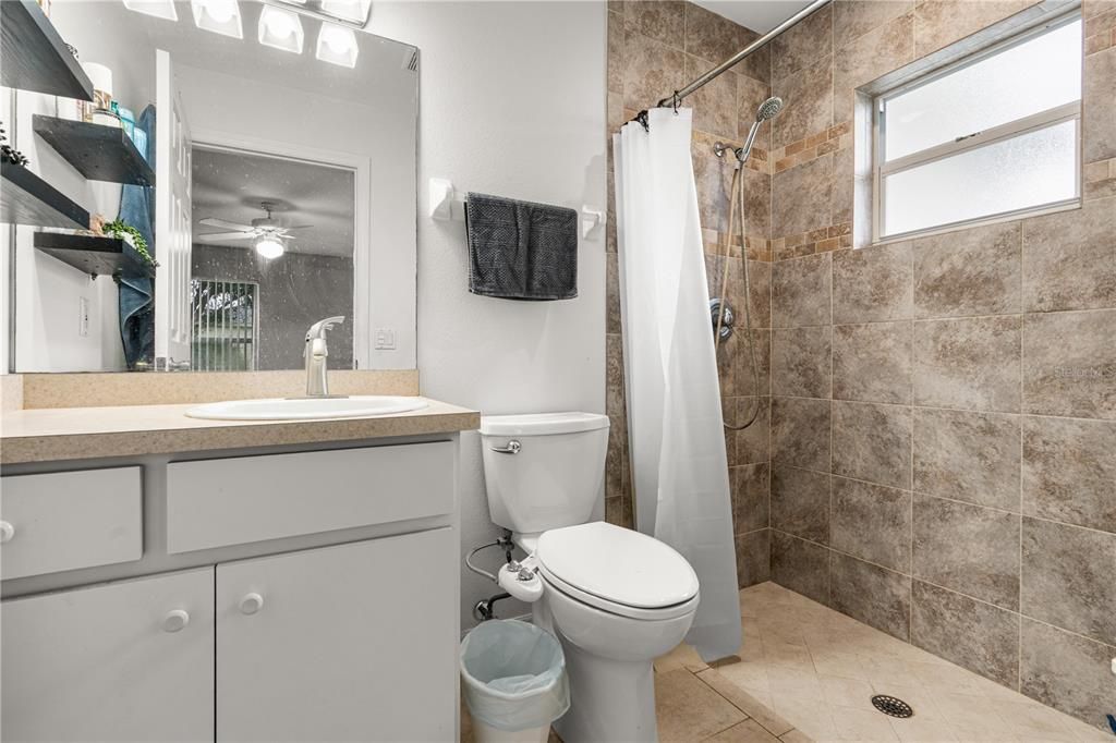 For Sale: $240,000 (3 beds, 2 baths, 1257 Square Feet)
