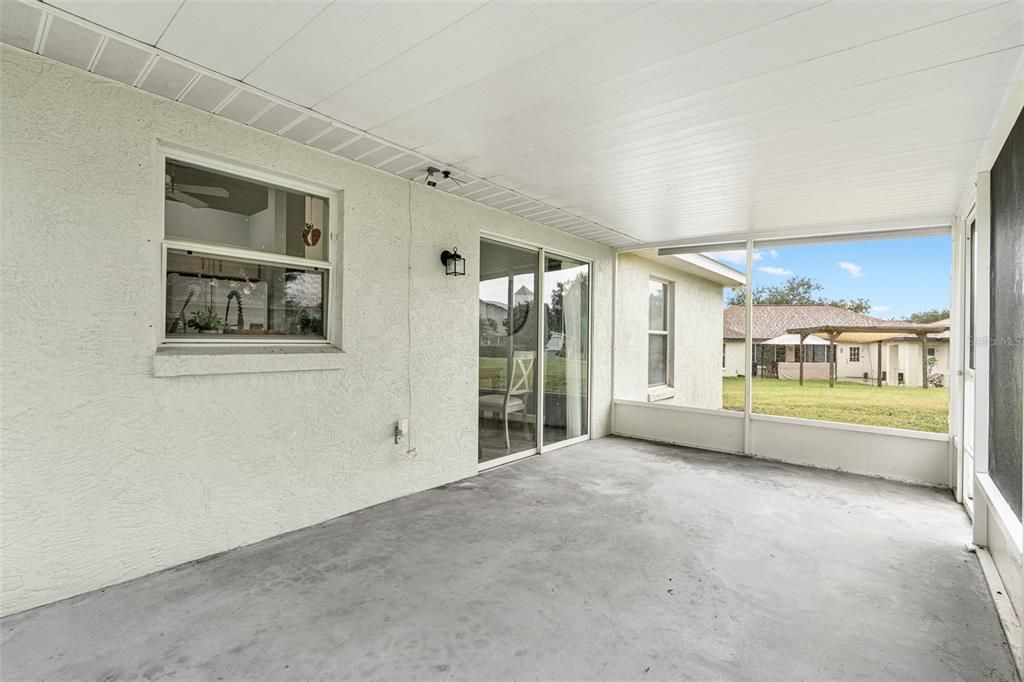 For Sale: $240,000 (3 beds, 2 baths, 1257 Square Feet)