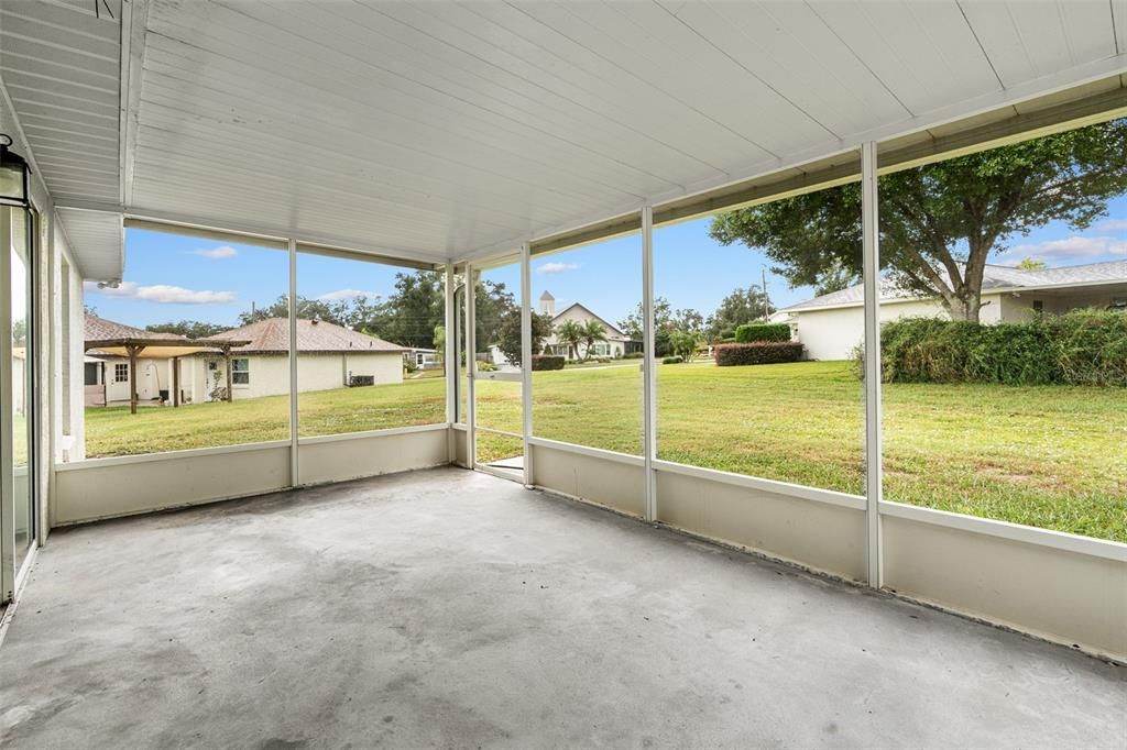 For Sale: $240,000 (3 beds, 2 baths, 1257 Square Feet)