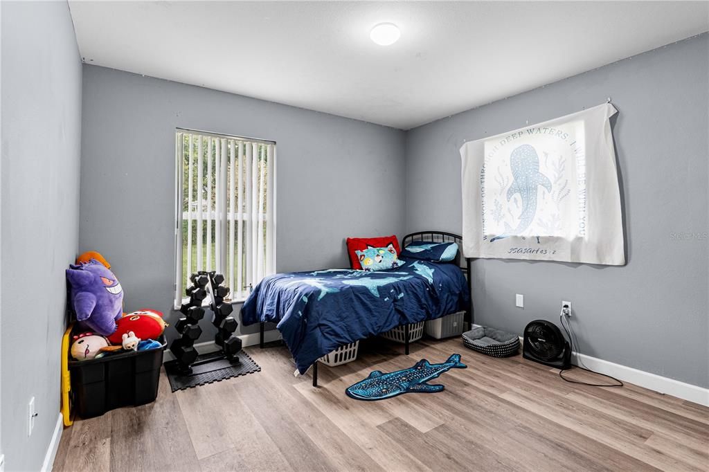 For Sale: $240,000 (3 beds, 2 baths, 1257 Square Feet)