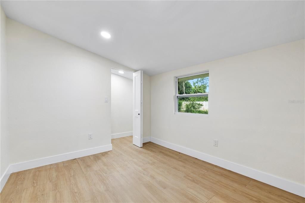 En Venta: $215,000 (3 camas, 2 baños, 1100 Pies cuadrados)