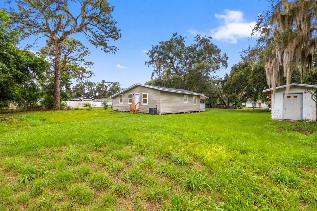 En Venta: $215,000 (3 camas, 2 baños, 1100 Pies cuadrados)
