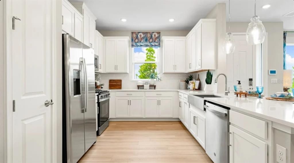 For Sale: $470,008 (2 beds, 2 baths, 1533 Square Feet)