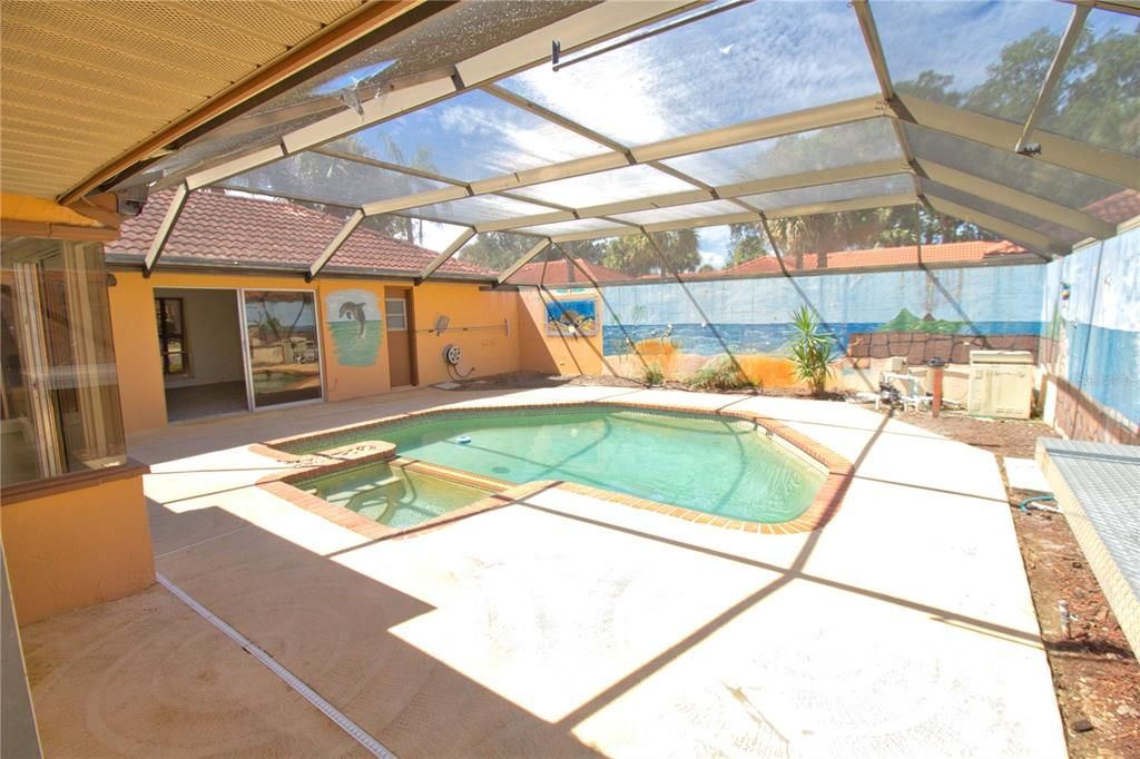 For Sale: $184,900 (2 beds, 2 baths, 1296 Square Feet)