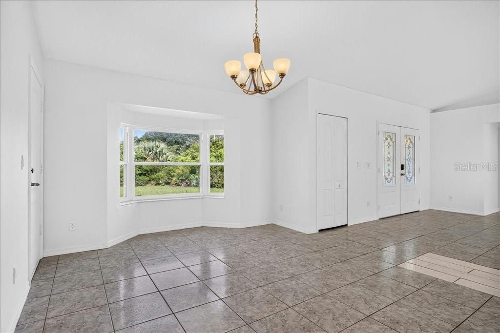For Rent: $2,900 (3 beds, 2 baths, 1656 Square Feet)