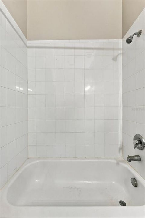 На продажу: $329,900 (3 спален, 2 ванн, 1420 Квадратных фут)