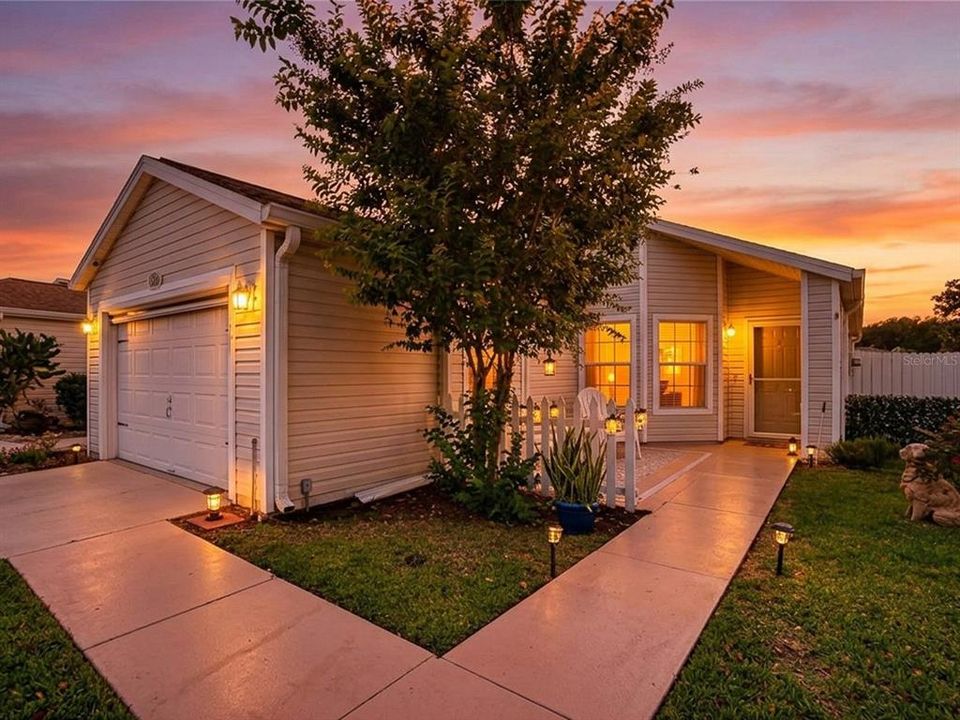 En Venta: $240,000 (2 camas, 2 baños, 1289 Pies cuadrados)