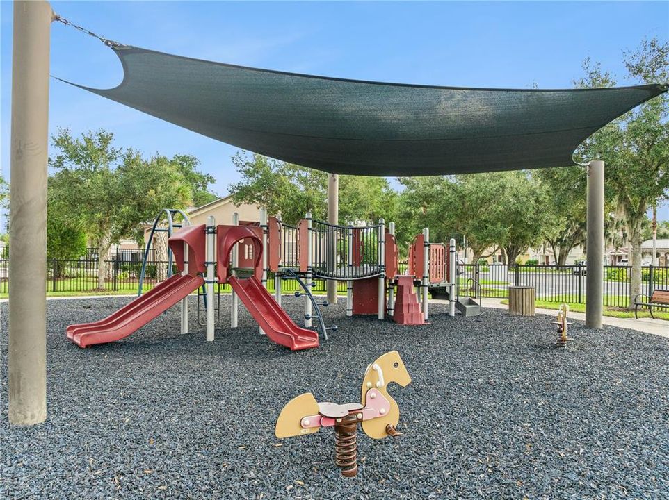 На продажу: $349,000 (3 спален, 2 ванн, 1844 Квадратных фут)