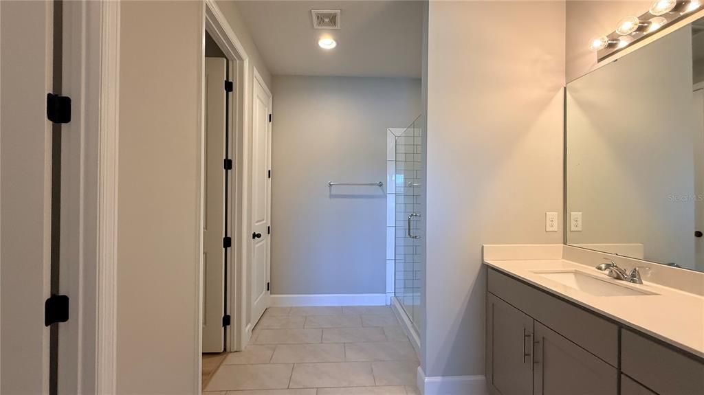 En Venta: $394,499 (4 camas, 2 baños, 1843 Pies cuadrados)