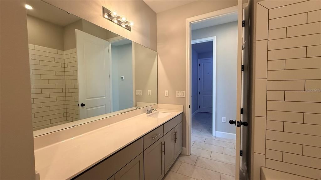 En Venta: $394,499 (4 camas, 2 baños, 1843 Pies cuadrados)