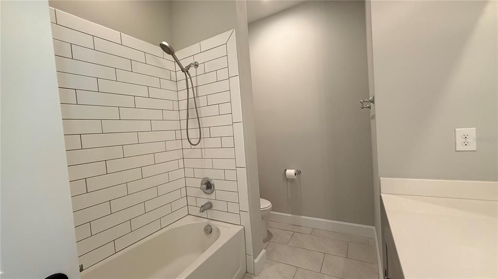 En Venta: $394,499 (4 camas, 2 baños, 1843 Pies cuadrados)