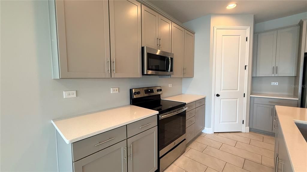 En Venta: $394,499 (4 camas, 2 baños, 1843 Pies cuadrados)