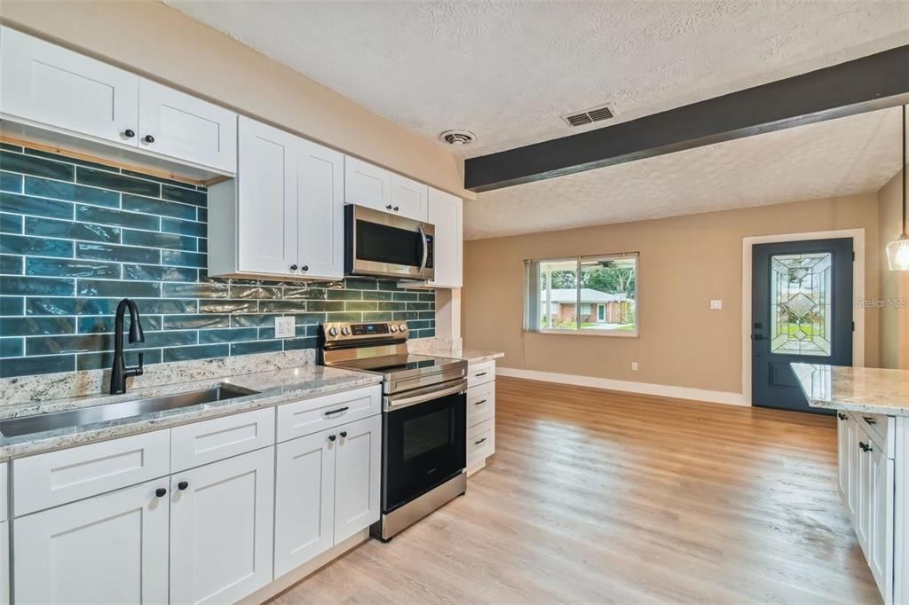 For Rent: $2,750 (3 beds, 2 baths, 1354 Square Feet)