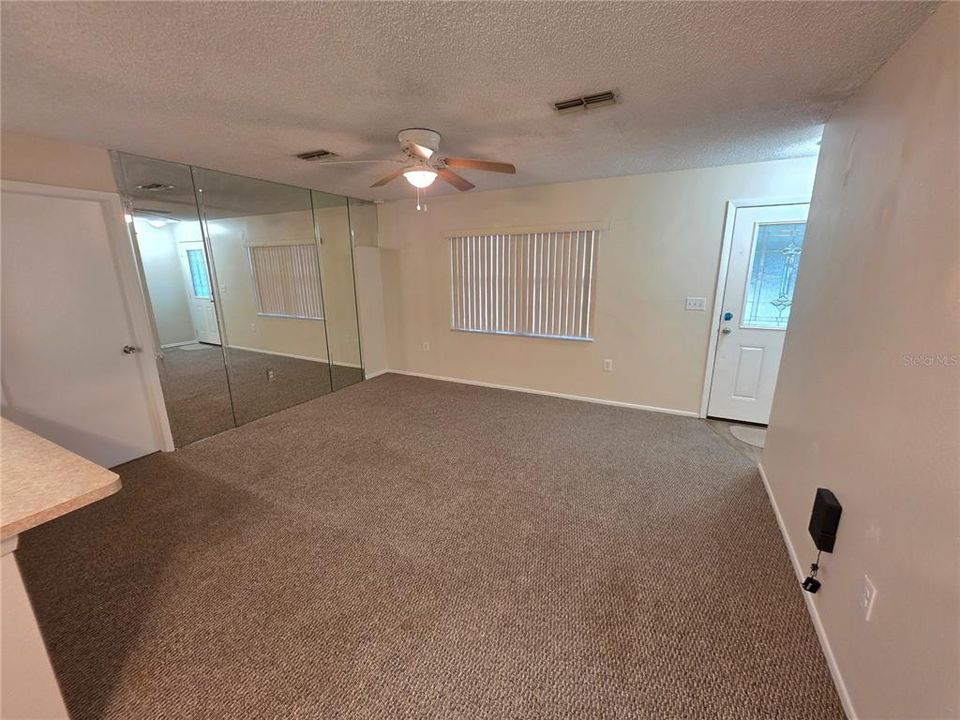 En Venta: $227,000 (2 camas, 2 baños, 966 Pies cuadrados)