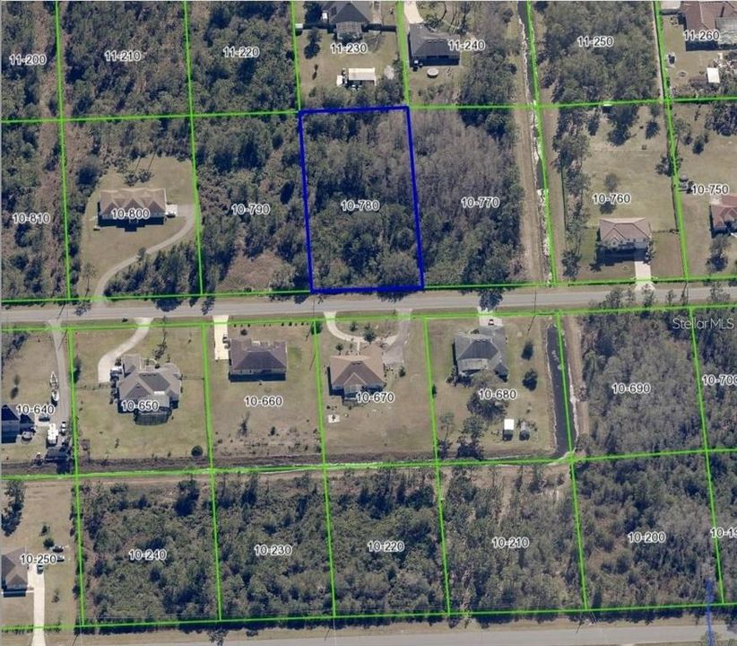 En Venta: $180,000 (1.31 acres)