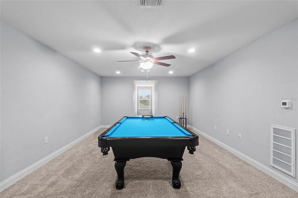 For Sale: $695,000 (5 beds, 3 baths, 3024 Square Feet)