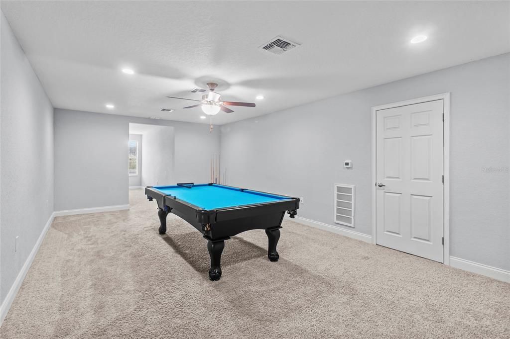 For Sale: $695,000 (5 beds, 3 baths, 3024 Square Feet)
