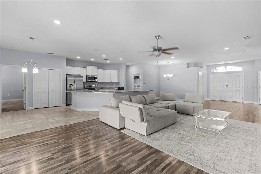 For Sale: $695,000 (5 beds, 3 baths, 3024 Square Feet)