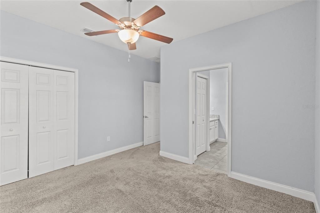For Sale: $695,000 (5 beds, 3 baths, 3024 Square Feet)