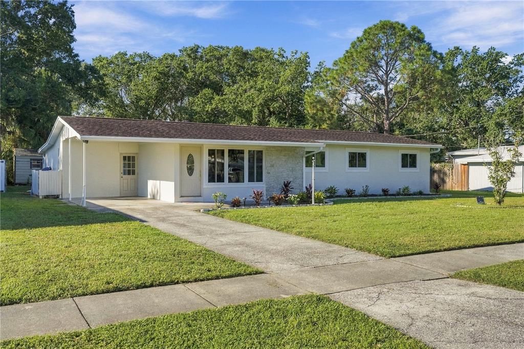 For Sale: $474,900 (4 beds, 2 baths, 1896 Square Feet)