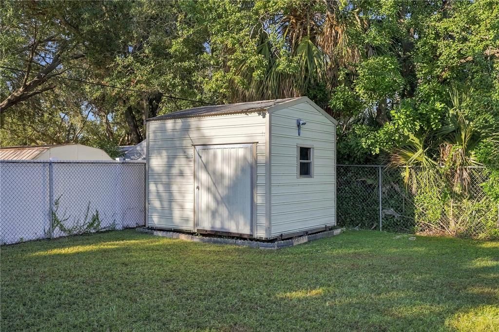 For Sale: $474,900 (4 beds, 2 baths, 1896 Square Feet)
