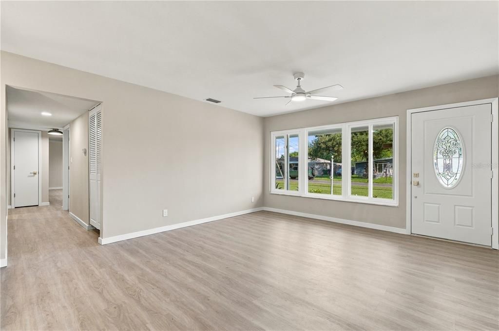 For Sale: $474,900 (4 beds, 2 baths, 1896 Square Feet)