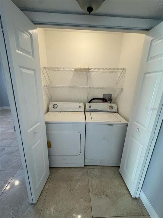 На продажу: $199,000 (3 спален, 2 ванн, 1588 Квадратных фут)