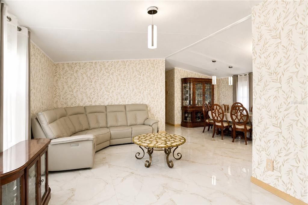 В аренду: $2,500 (2 спален, 2 ванн, 1400 Квадратных фут)