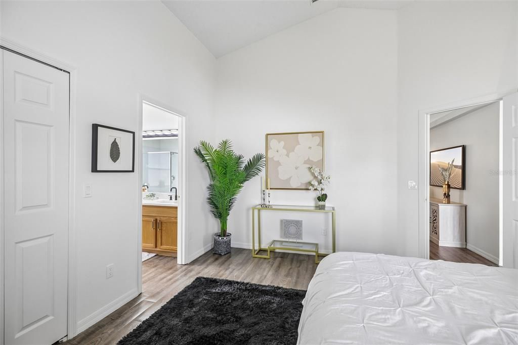 Под контрактом: $309,999 (4 спален, 2 ванн, 1674 Квадратных фут)