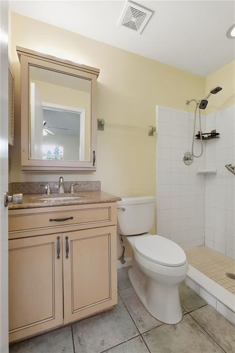 На продажу: $269,000 (3 спален, 2 ванн, 1168 Квадратных фут)