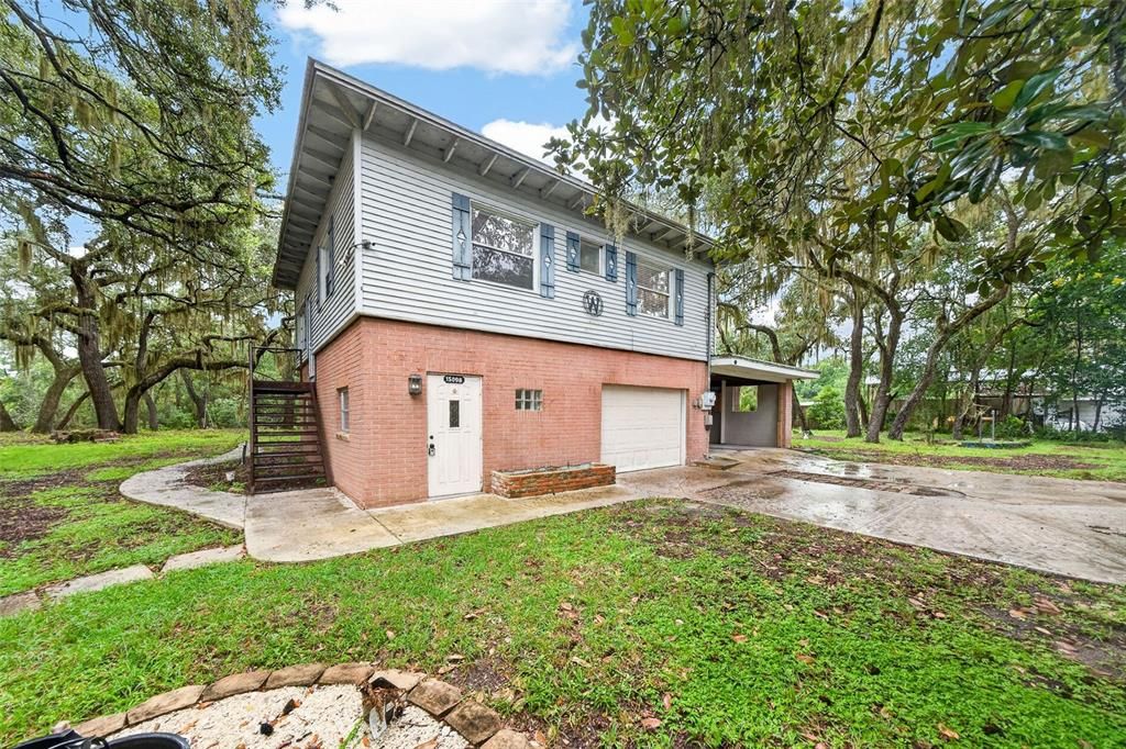 For Sale: $149,999 (2 beds, 2 baths, 1712 Square Feet)