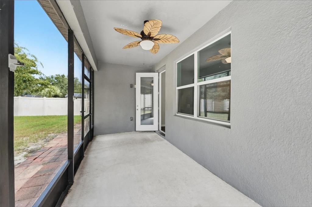 En Venta: $499,900 (3 camas, 3 baños, 2000 Pies cuadrados)
