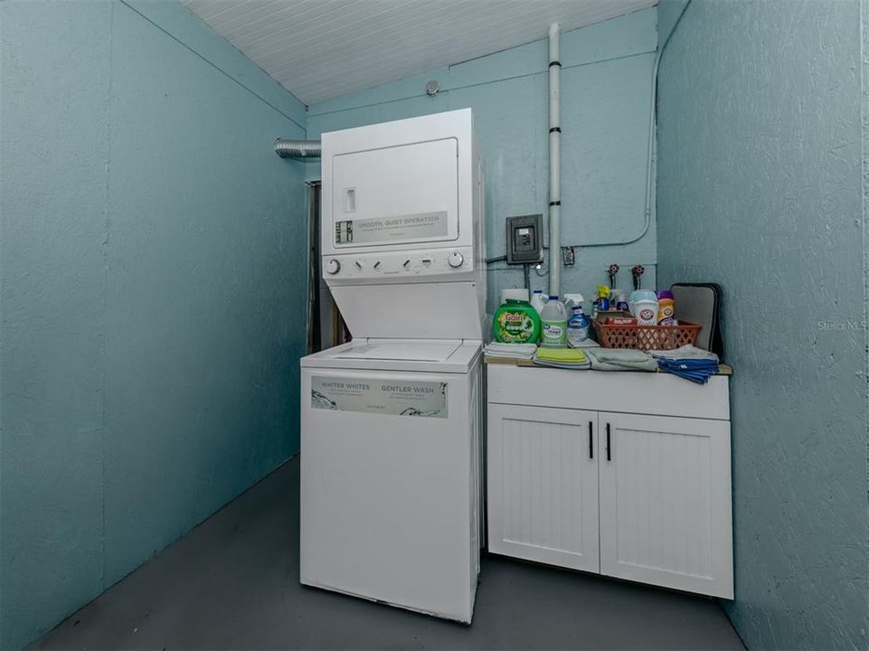 На продажу: $179,900 (2 спален, 2 ванн, 1344 Квадратных фут)