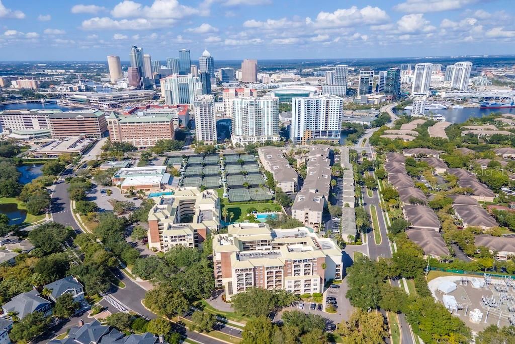 На продажу: $495,000 (2 спален, 2 ванн, 1121 Квадратных фут)