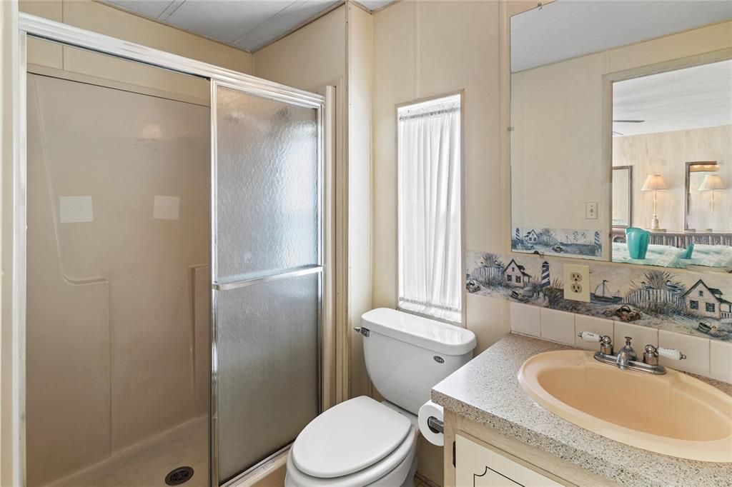 На продажу: $98,900 (2 спален, 2 ванн, 864 Квадратных фут)
