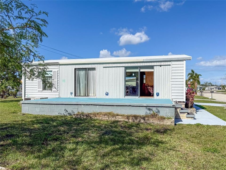 На продажу: $98,900 (2 спален, 2 ванн, 864 Квадратных фут)