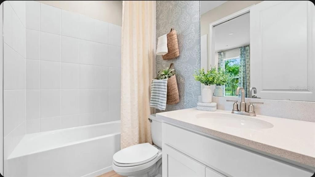 For Sale: $464,573 (2 beds, 2 baths, 1533 Square Feet)