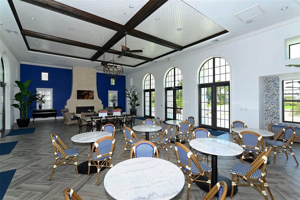For Sale: $465,000 (2 beds, 2 baths, 1617 Square Feet)