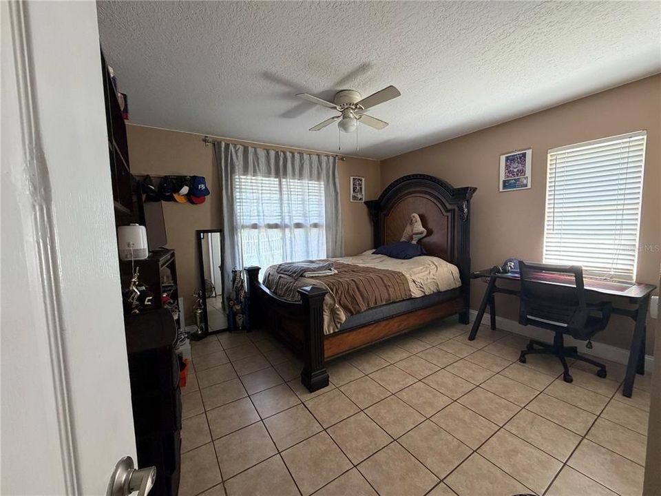 En Venta: $474,900 (3 camas, 2 baños, 1818 Pies cuadrados)