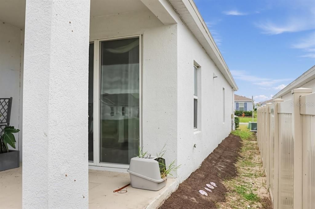 En Venta: $300,000 (4 camas, 2 baños, 1959 Pies cuadrados)