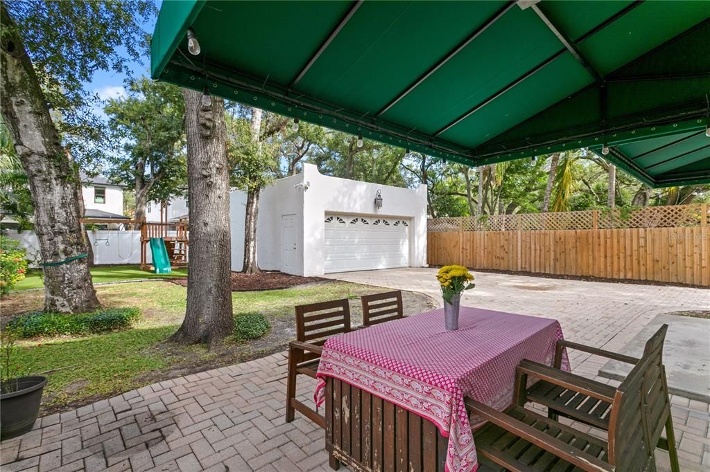 Active With Contract: $879,000 (4 beds, 3 baths, 2128 Square Feet)