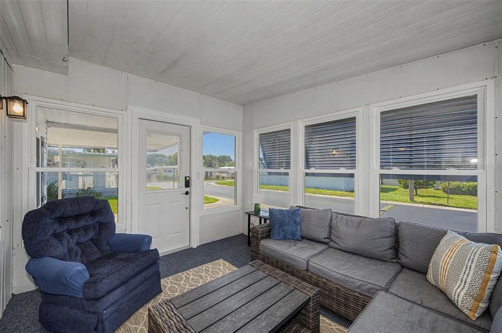For Sale: $144,900 (2 beds, 2 baths, 1234 Square Feet)