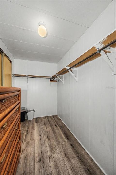 For Sale: $144,900 (2 beds, 2 baths, 1234 Square Feet)