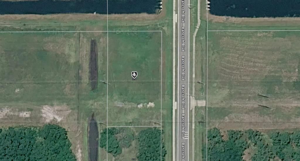 На продажу: $32,000 (0.63 acres)
