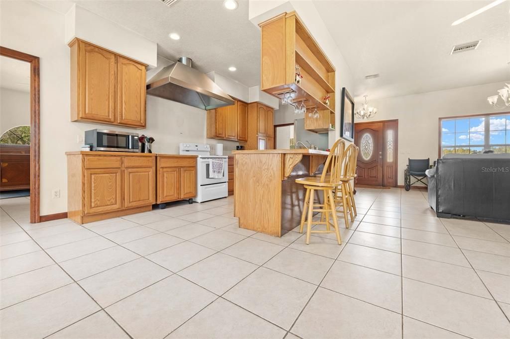 На продажу: $439,900 (3 спален, 2 ванн, 2532 Квадратных фут)