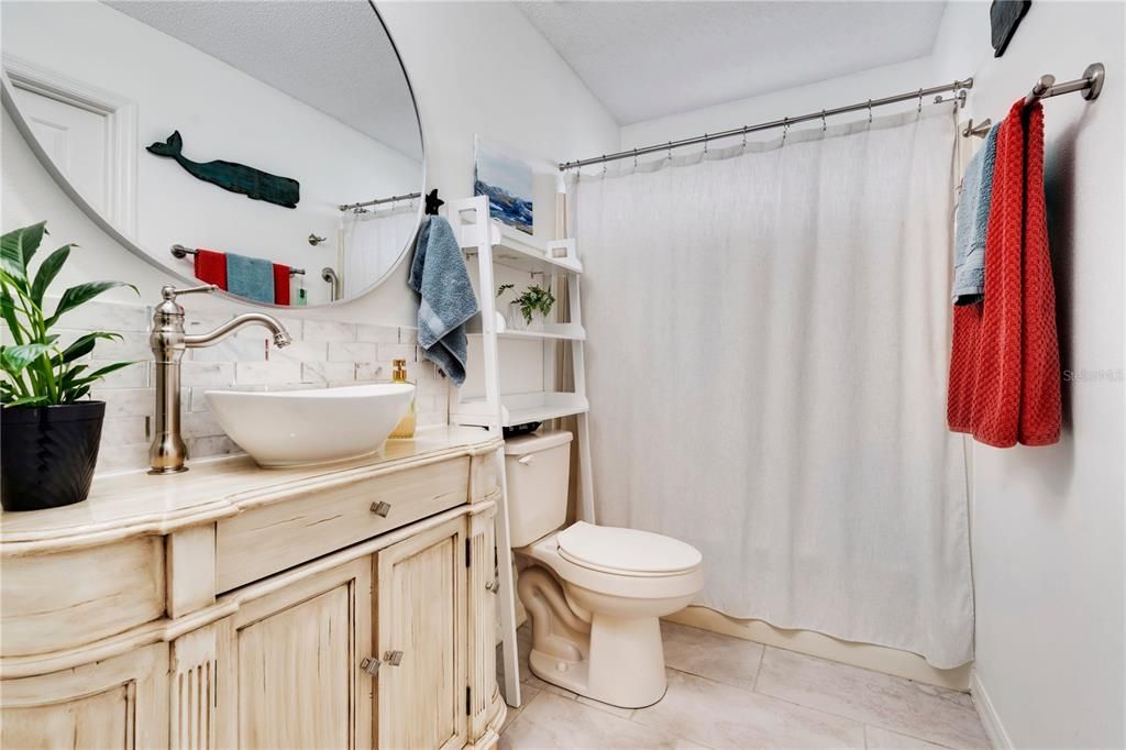 На продажу: $319,000 (3 спален, 2 ванн, 2014 Квадратных фут)
